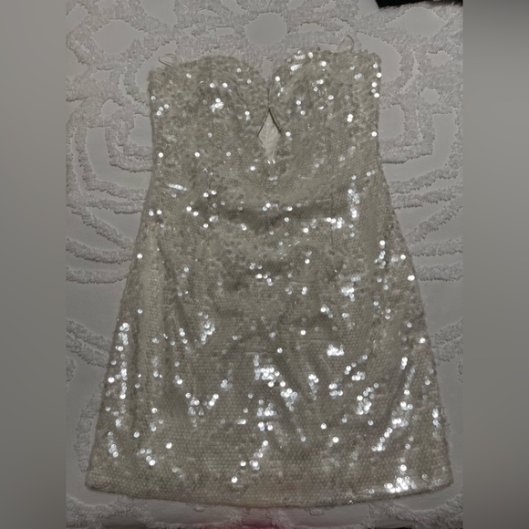 Bardot Jinxa Sequined Cutout Mini Dress - Picture 5 of 7
